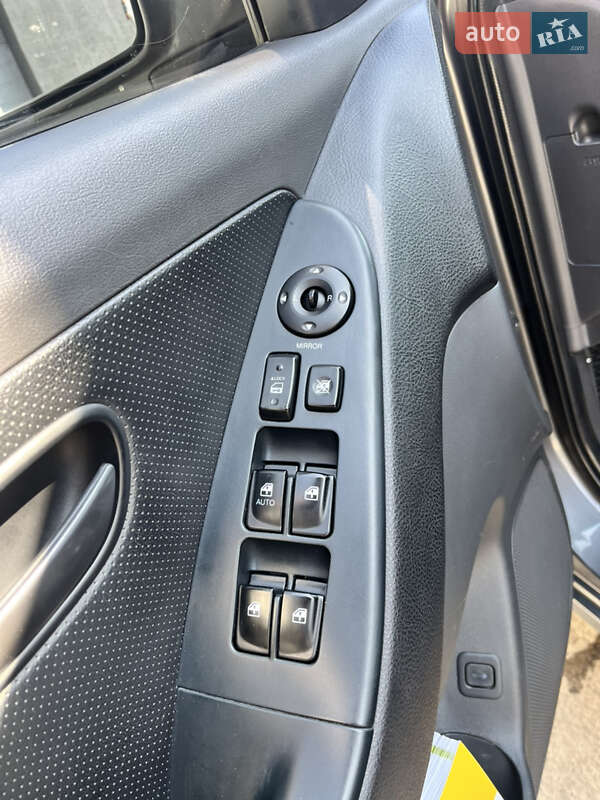 Седан Hyundai Elantra 2008 в Луцке