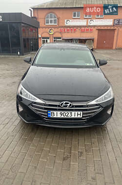 Седан Hyundai Elantra 2020 в Миргороде