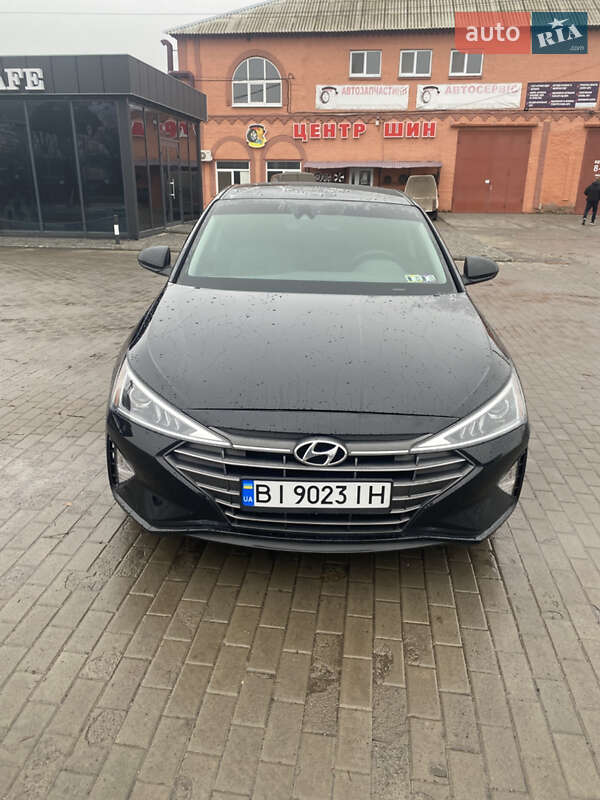 Hyundai Elantra 2020