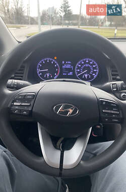 Седан Hyundai Elantra 2020 в 