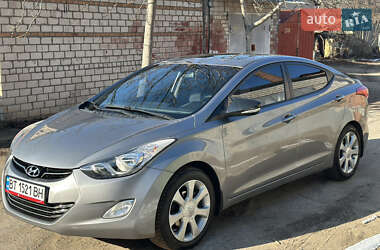 Седан Hyundai Elantra 2012 в Николаеве