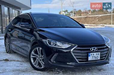 Седан Hyundai Elantra 2016 в Киеве