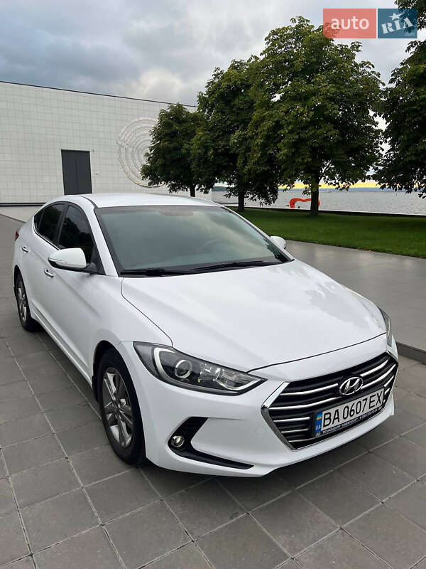 Hyundai Elantra 2018