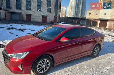 Седан Hyundai Elantra 2020 в Києві