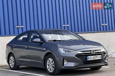 Седан Hyundai Elantra 2019 в Львові
