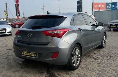 Хэтчбек Hyundai Elantra 2015 в 