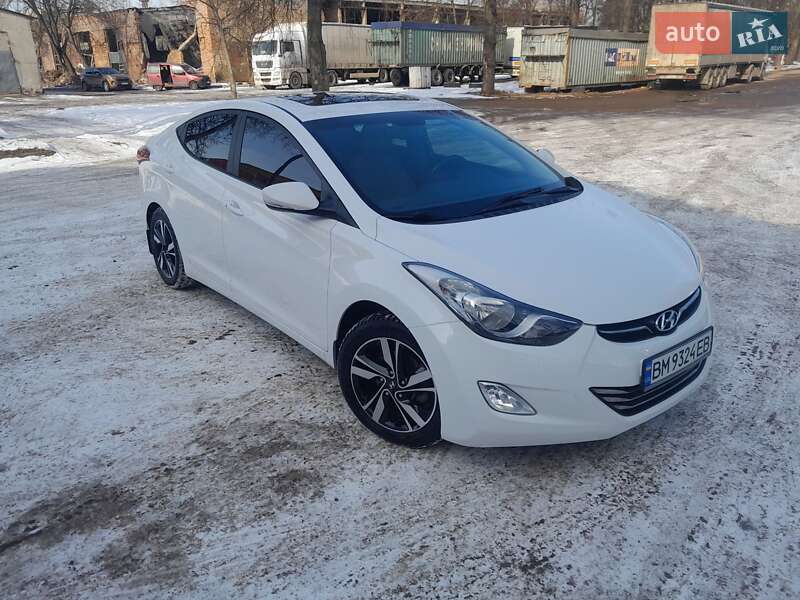Hyundai Elantra 2012