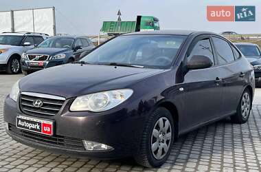 Седан Hyundai Elantra 2008 в Львове