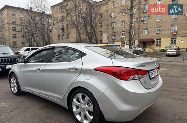 Седан Hyundai Elantra 2013 в Києві