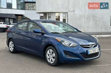 Седан Hyundai Elantra 2015 в Киеве