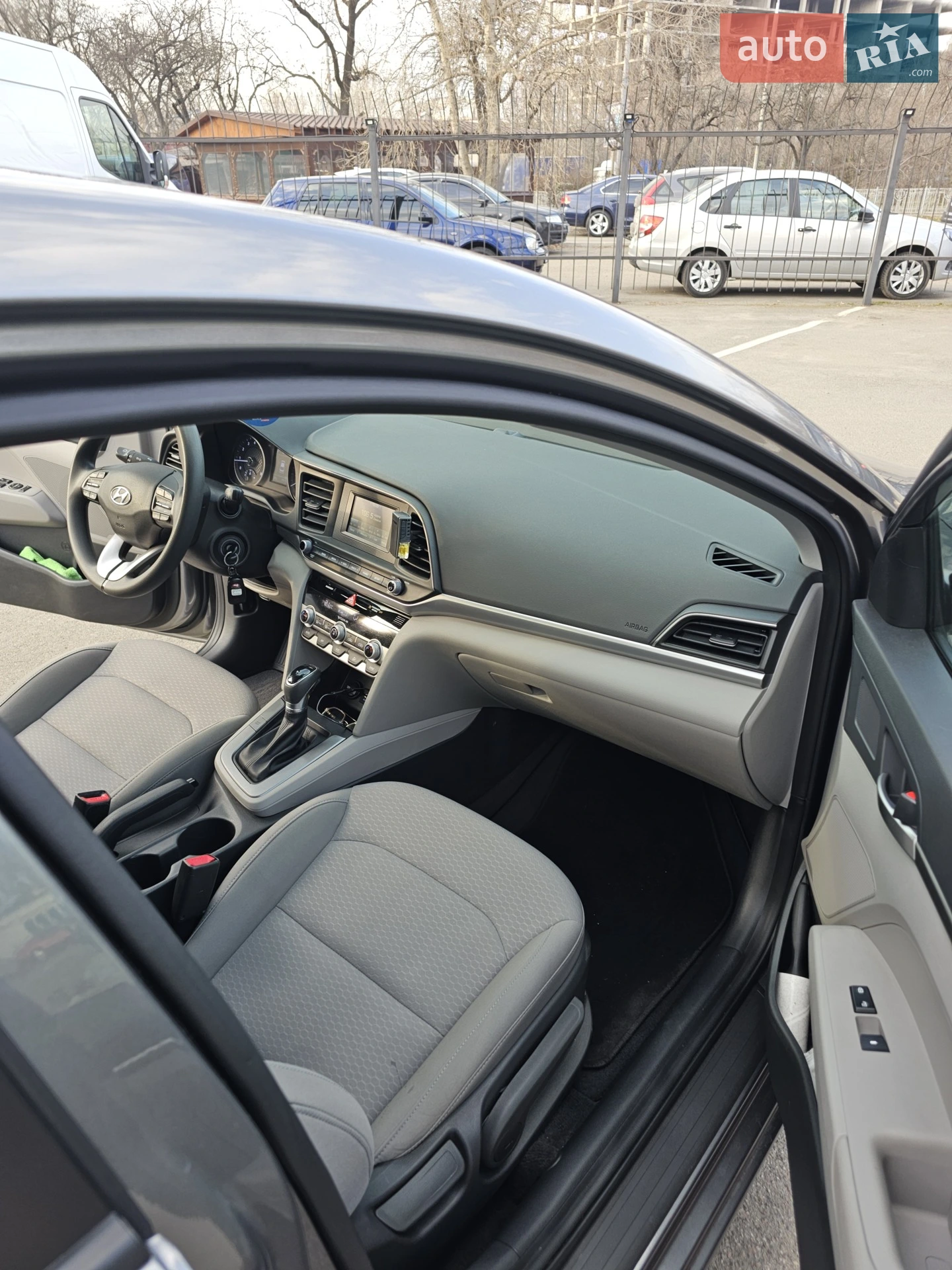 2019 Hyundai Elantra - мініатюра 11