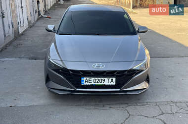 Седан Hyundai Elantra 2021 в Павлограді