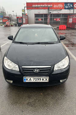 Седан Hyundai Elantra 2008 в Киеве