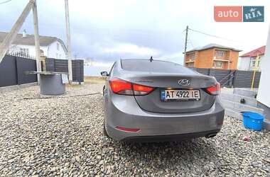 Седан Hyundai Elantra 2015 в 