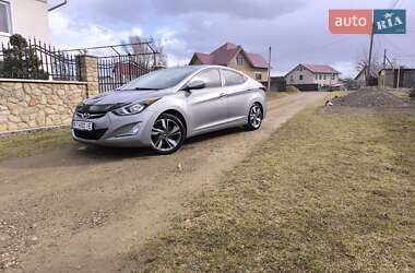 Седан Hyundai Elantra 2015 в 