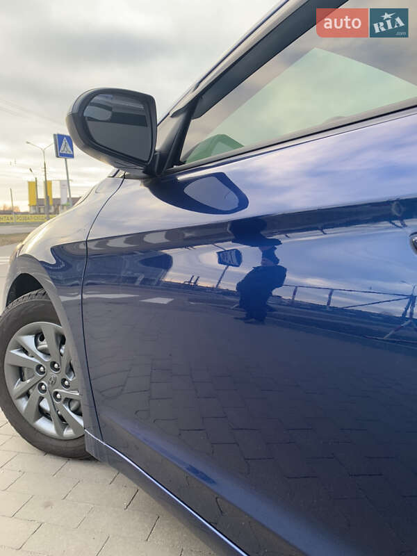 Седан Hyundai Elantra 2018 в Білій Церкві
