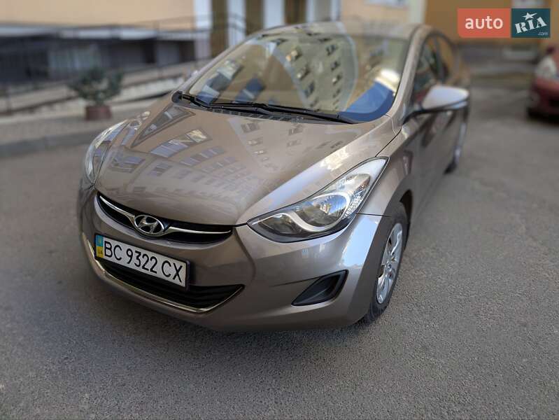 Hyundai Elantra 2013