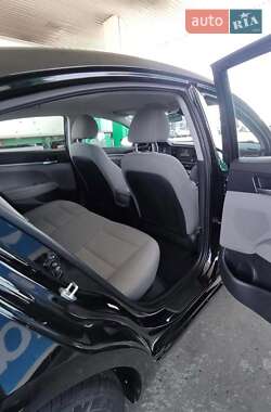 Седан Hyundai Elantra 2020 в 