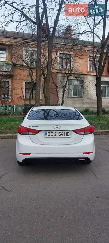 Седан Hyundai Elantra 2014 в Николаеве