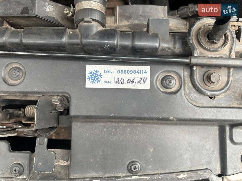 Седан Hyundai Elantra 2005 в Киеве