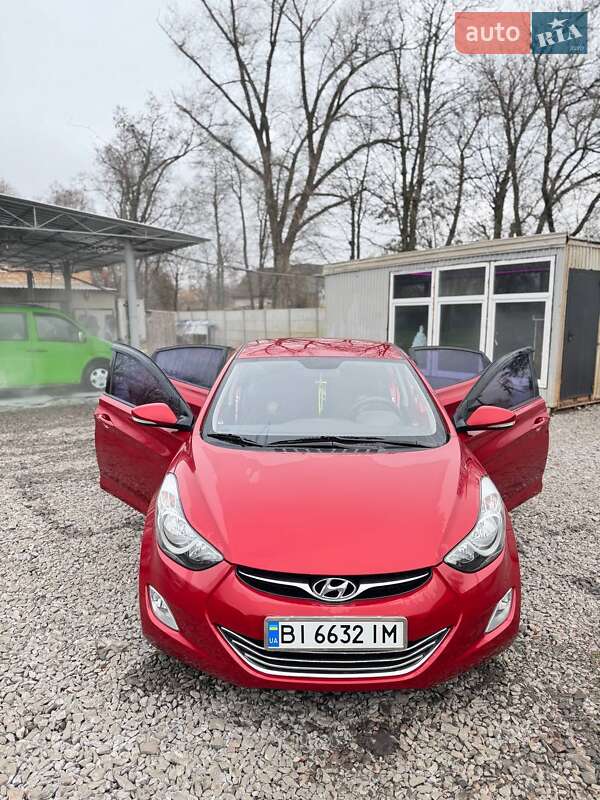 Седан Hyundai Elantra 2012 в Глобине