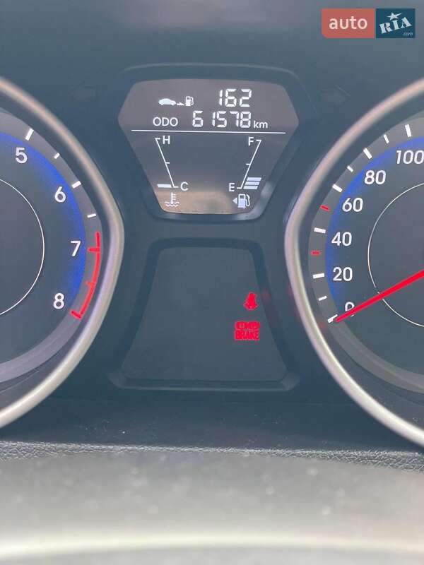 Седан Hyundai Elantra 2012 в Глобине
