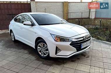 Седан Hyundai Elantra 2020 в Богодухове