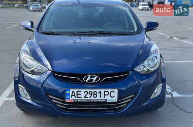 Седан Hyundai Elantra 2012 в 
