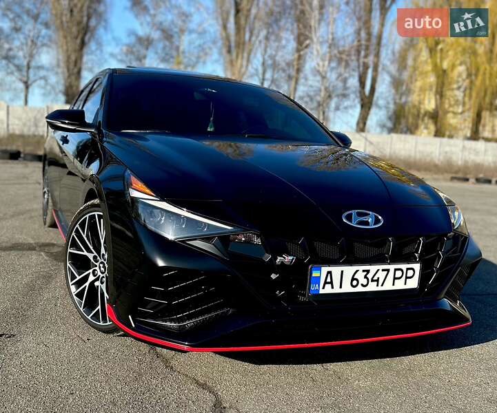 Hyundai Elantra 2023