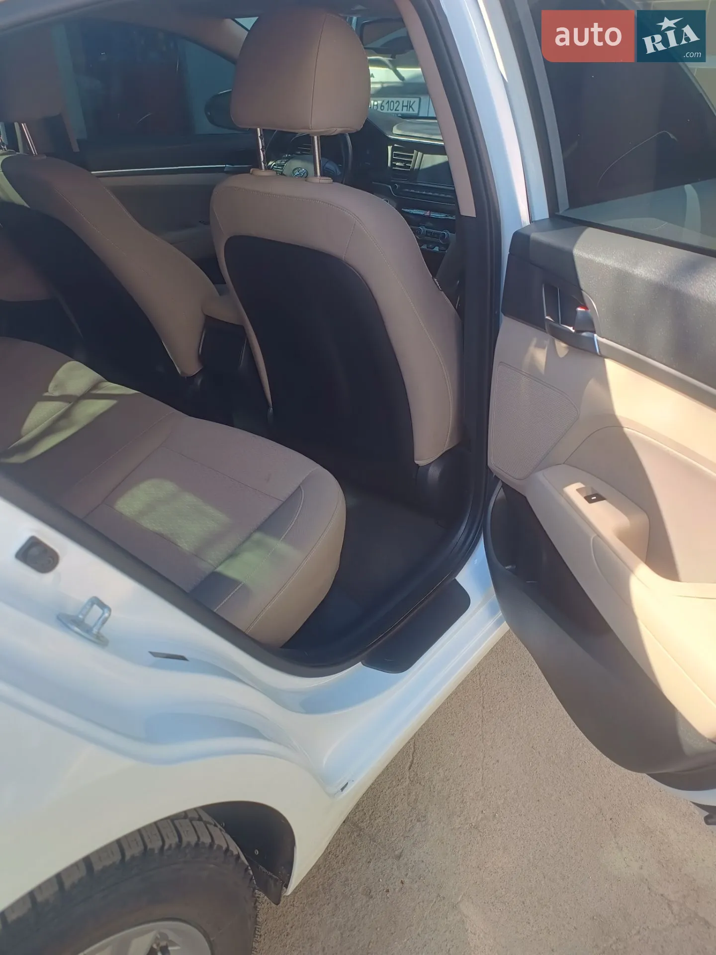 2020 Hyundai Elantra - мініатюра 19