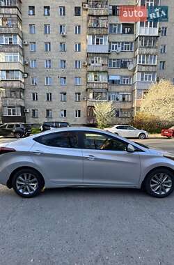 Седан Hyundai Elantra 2014 в 