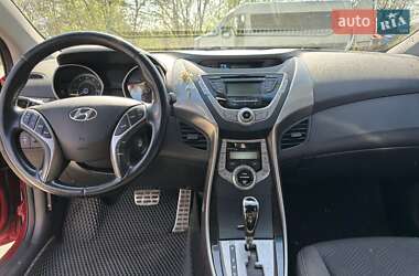 Седан Hyundai Elantra 2012 в 