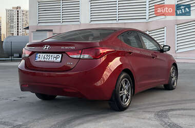Седан Hyundai Elantra 2011 в 