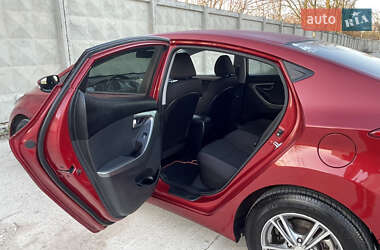 Седан Hyundai Elantra 2011 в 