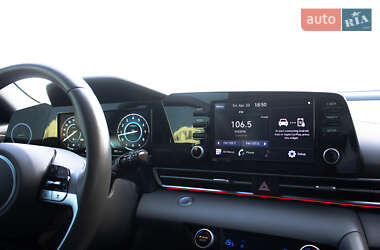 Седан Hyundai Elantra 2021 в 