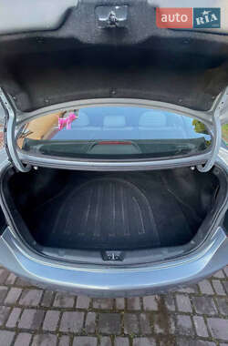 Седан Hyundai Elantra 2015 в 