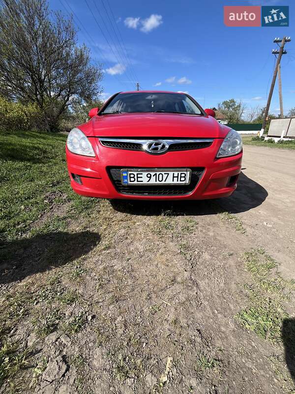 Универсал Hyundai Elantra 2010 в 