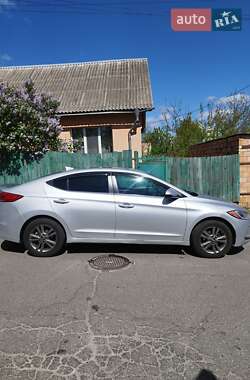 Седан Hyundai Elantra 2018 в 