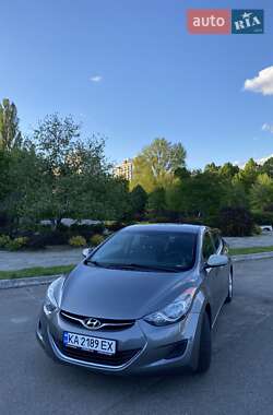 Седан Hyundai Elantra 2011 в Києві
