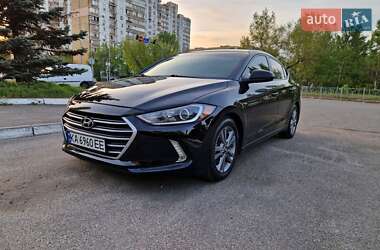 Седан Hyundai Elantra 2017 в 