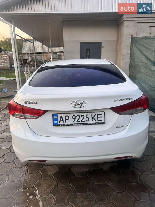 Седан Hyundai Elantra 2012 в Запорожье