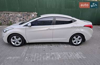 Седан Hyundai Elantra 2012 в Киеве