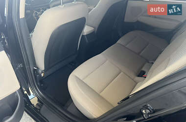 Седан Hyundai Elantra 2019 в 