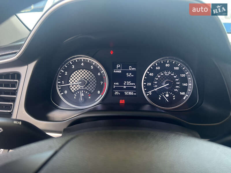 Седан Hyundai Elantra 2019 в Одессе