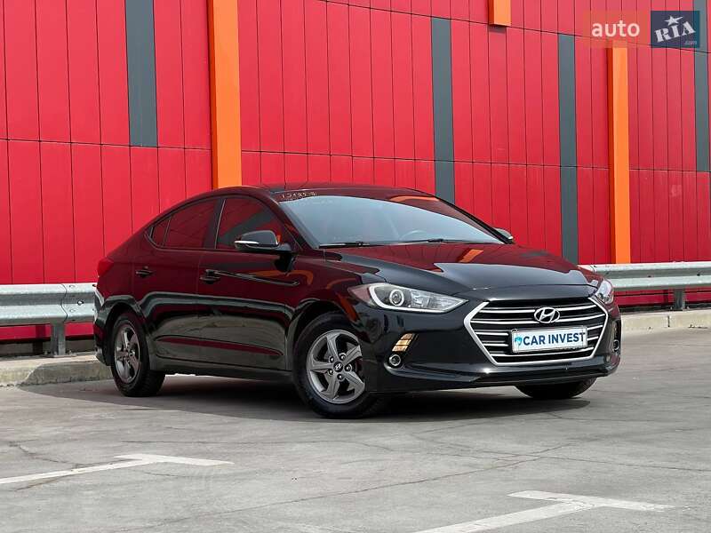 Седан Hyundai Elantra 2016 в 