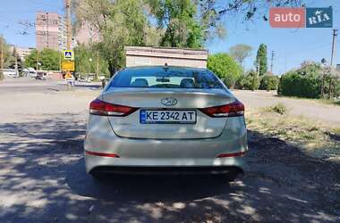 Седан Hyundai Elantra 2018 в 