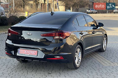Седан Hyundai Elantra 2020 в Тульчині