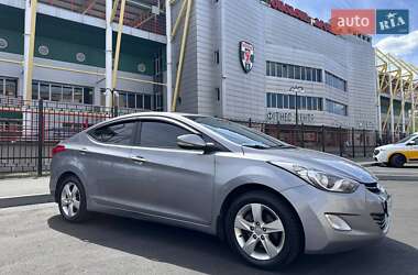 Седан Hyundai Elantra 2012 в 