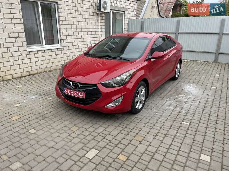 Hyundai Elantra 2012