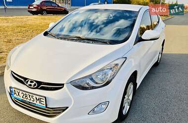 Седан Hyundai Elantra 2012 в 